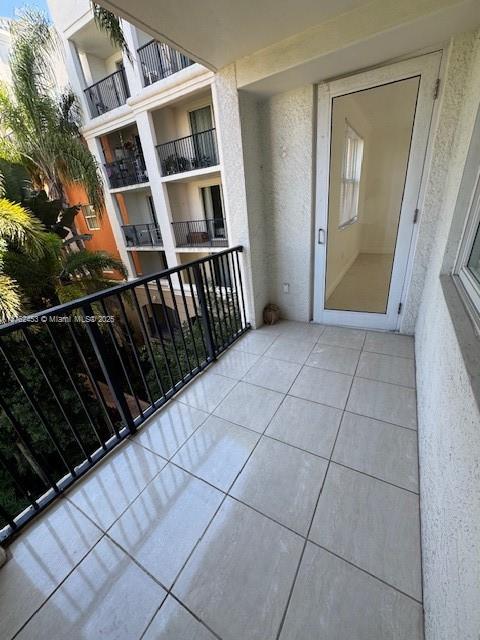 PORTO BELLAGIO CONDO - Residential