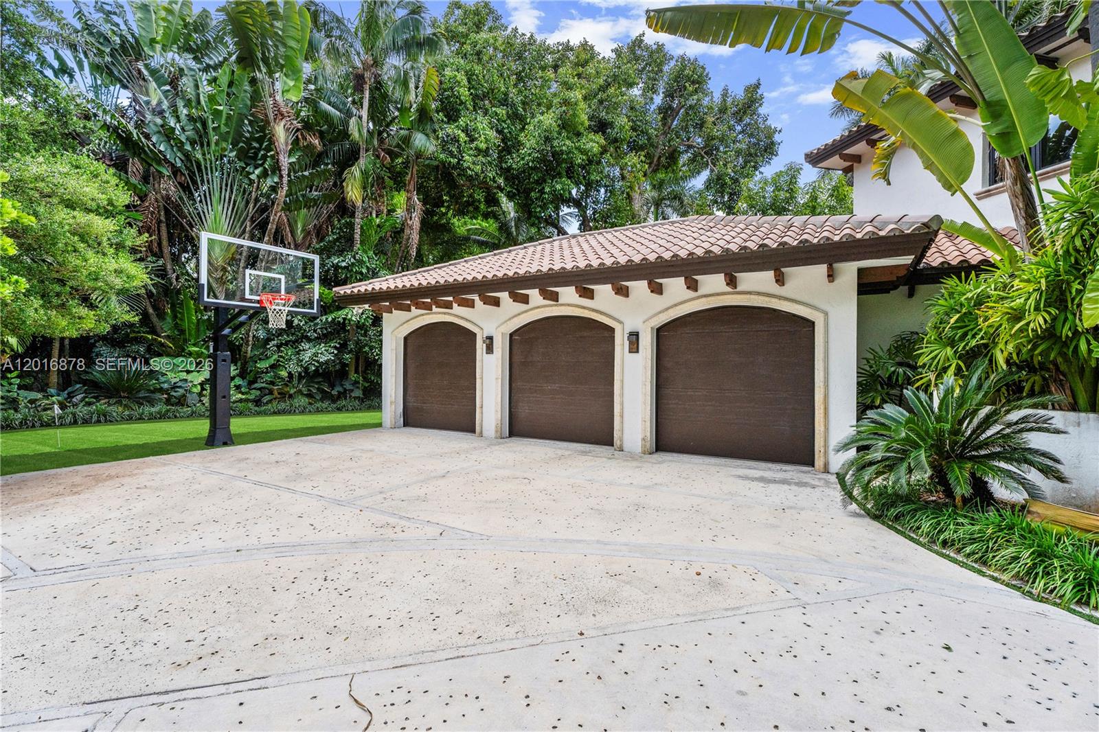 COCOA PLUM HEIGHTS SUB - Residential