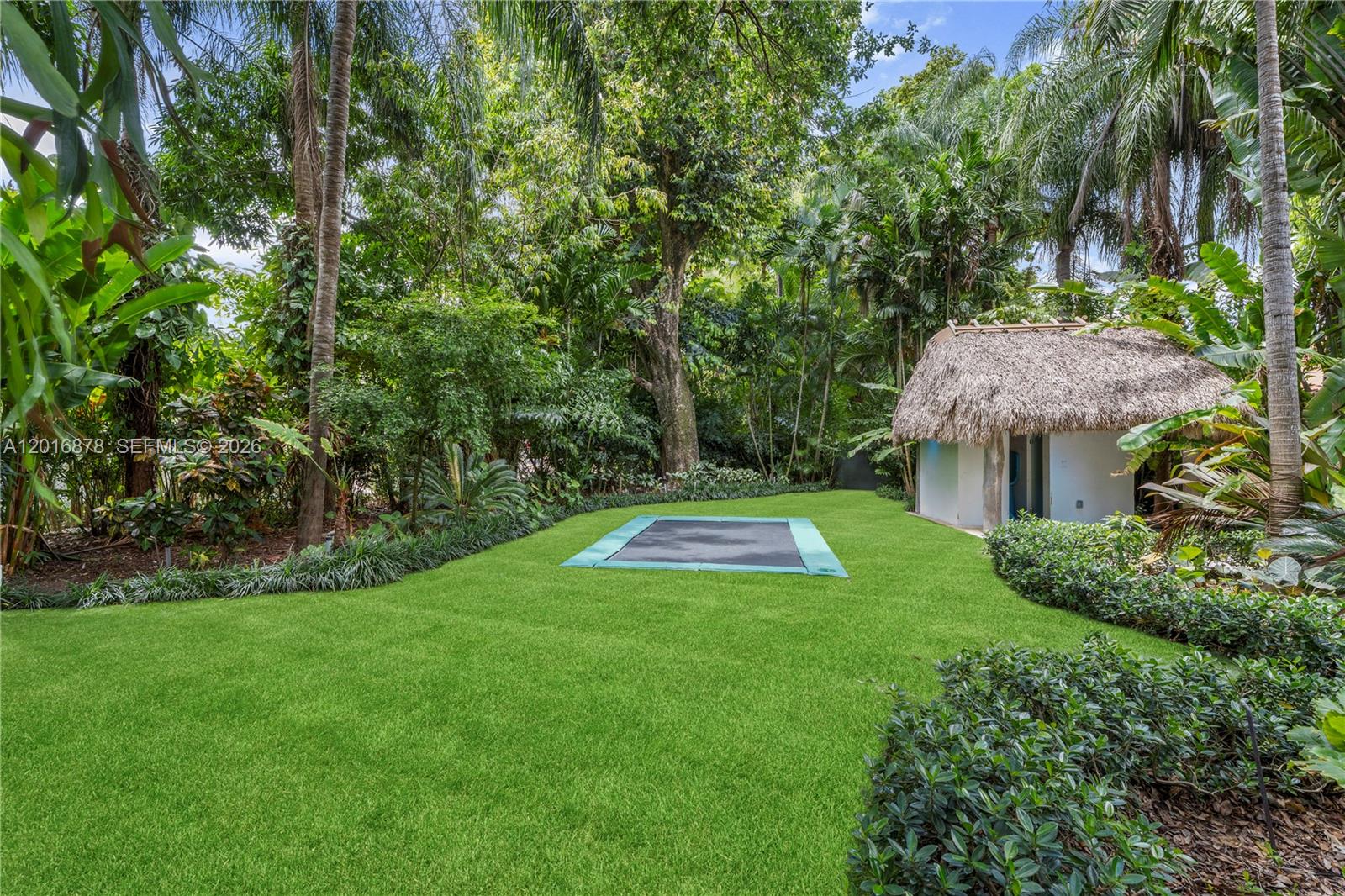 COCOA PLUM HEIGHTS SUB - Residential