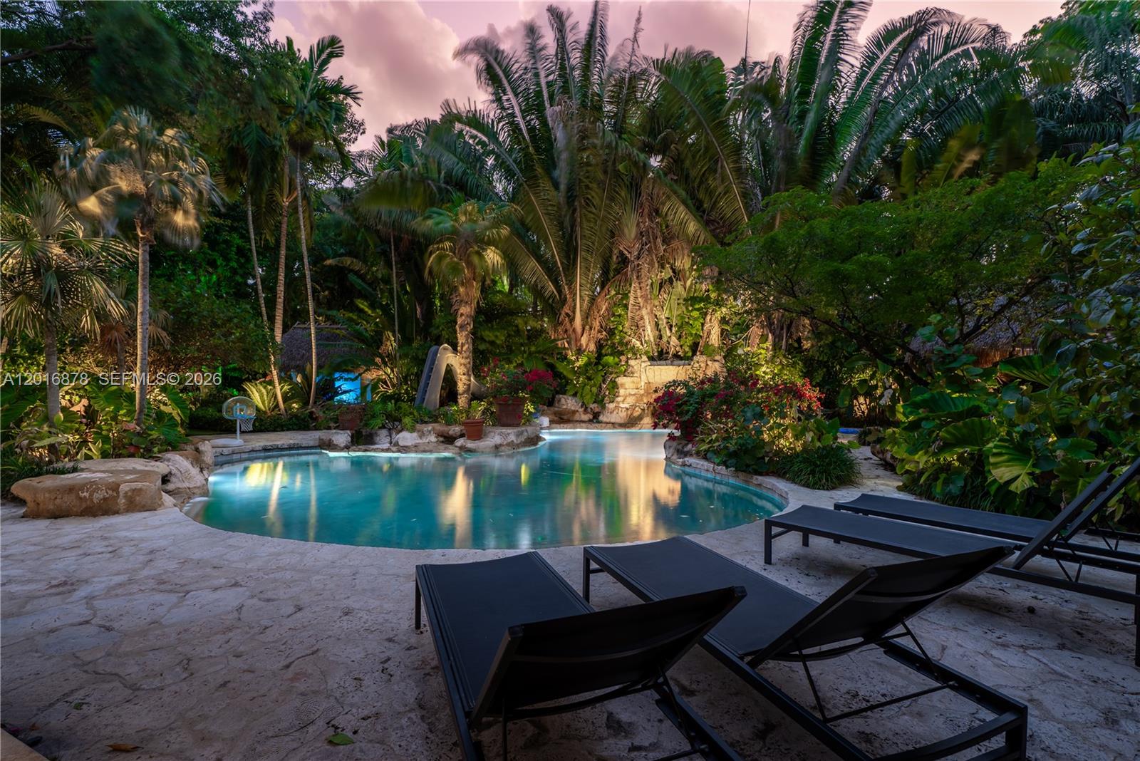 8550 Old Cutler Rd