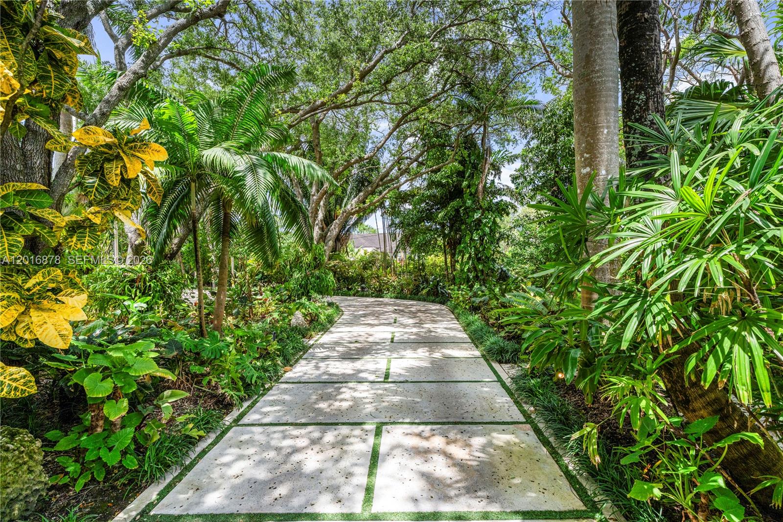 COCOA PLUM HEIGHTS SUB - Residential