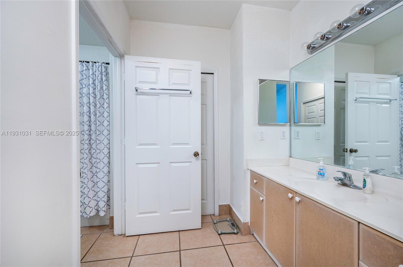 VENTURA AT MALIBU BAY - Residential