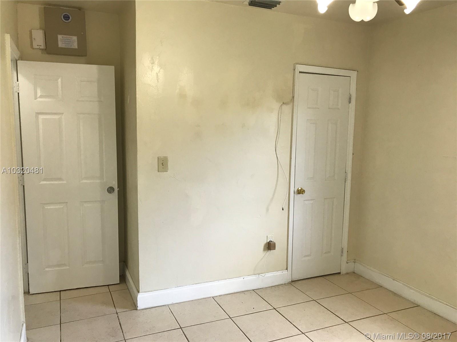 RICHMOND HEIGHTS - Residential