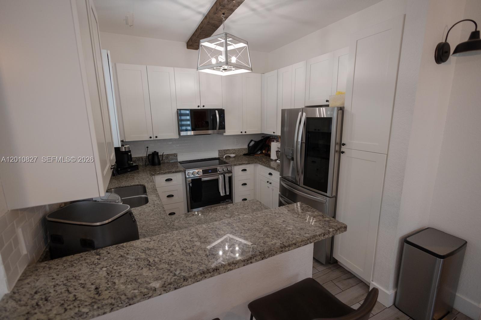 HIDDEN LAKE TOWNHOMES - Residential