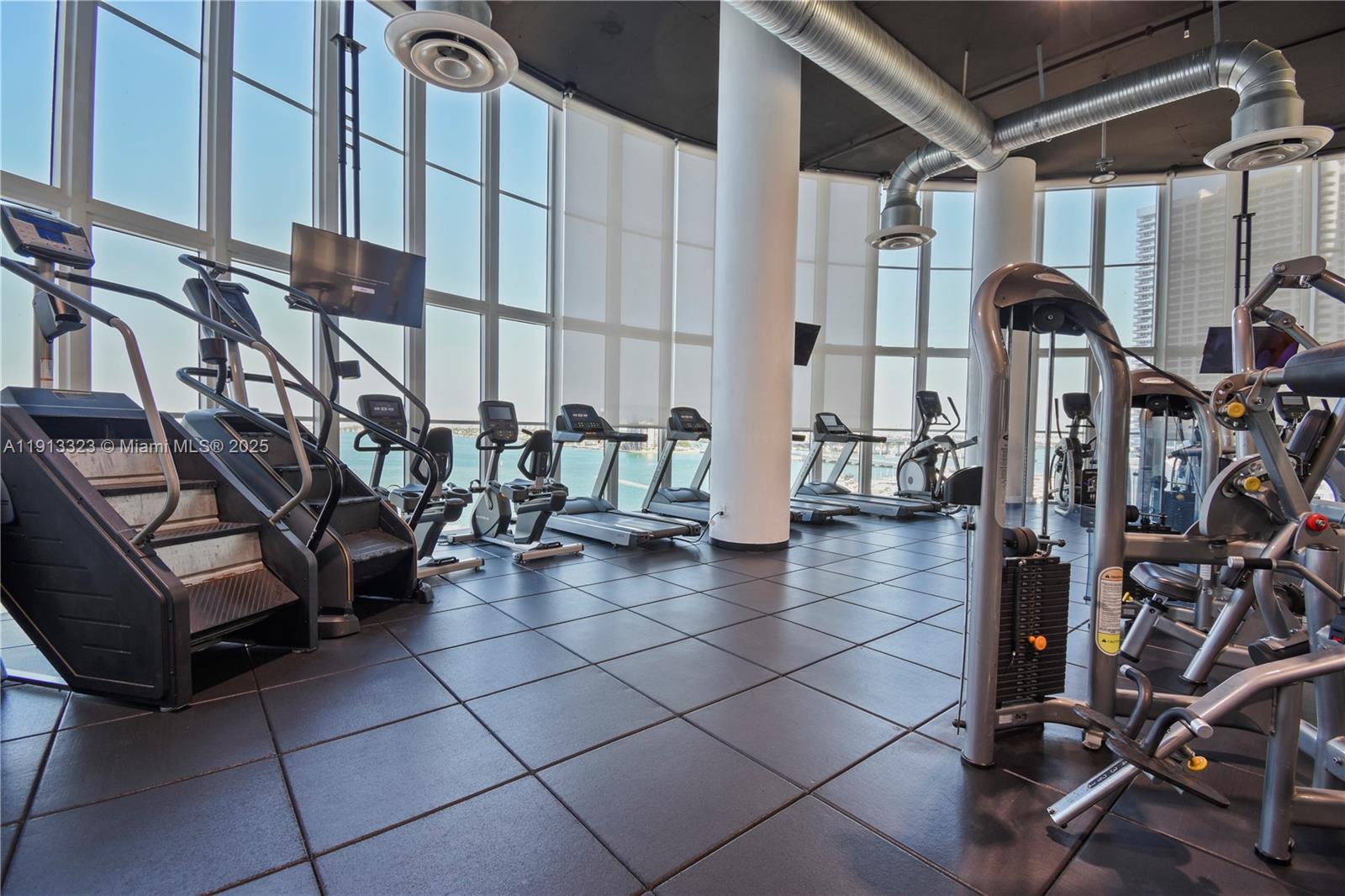 1800 CLUB CONDO - Residential