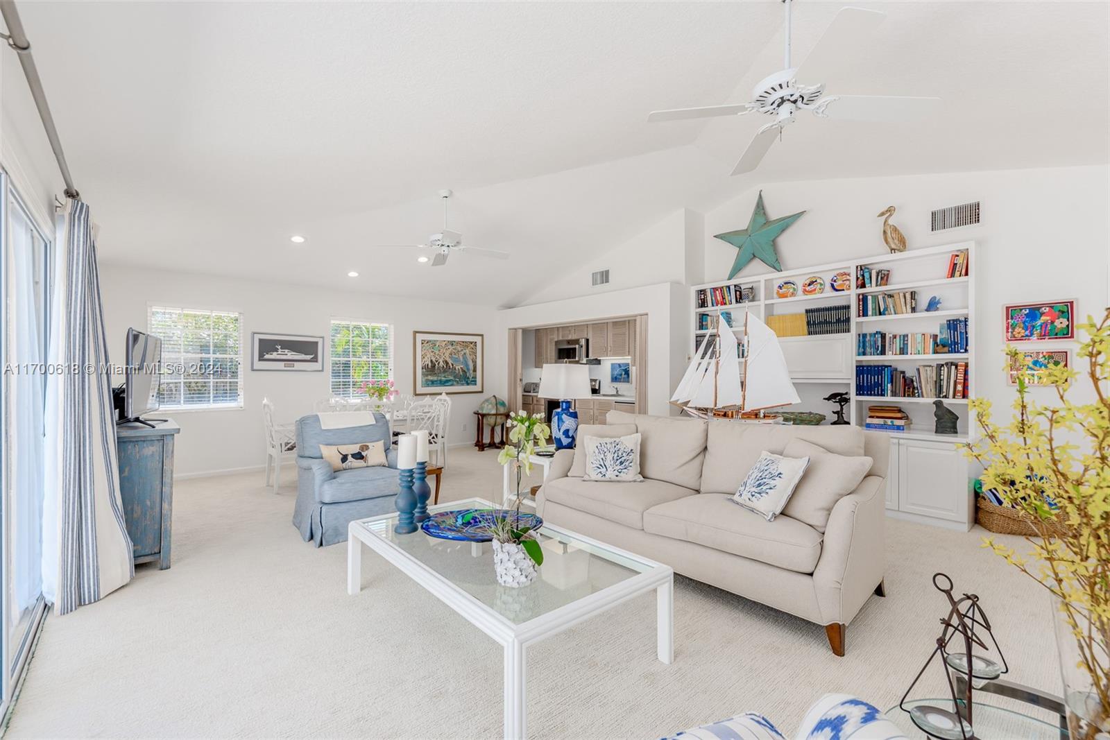 JUPITER ISLAND - Residential