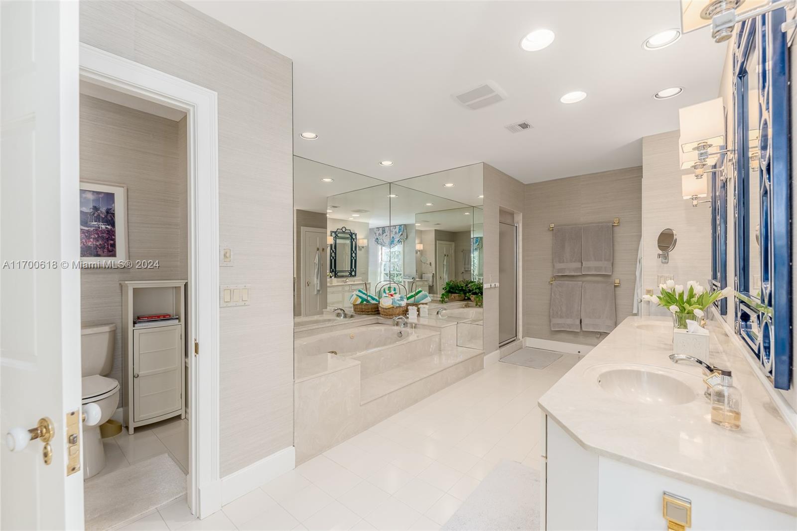 JUPITER ISLAND - Residential