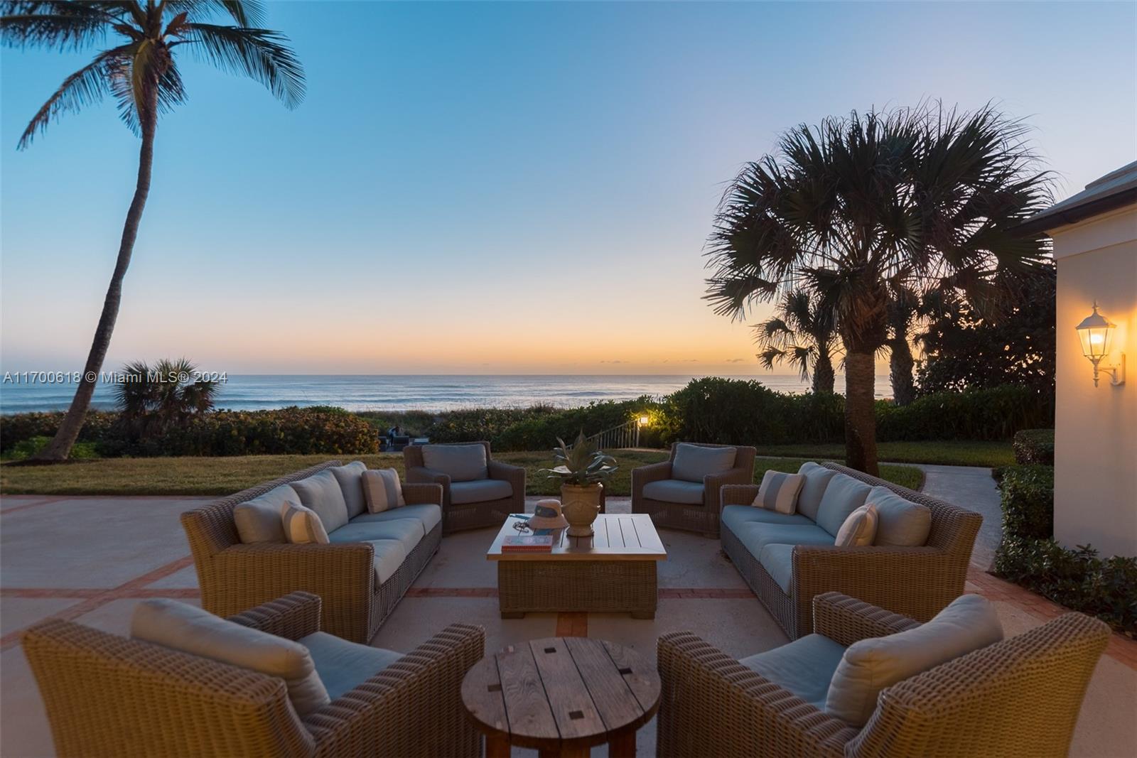 JUPITER ISLAND - Residential