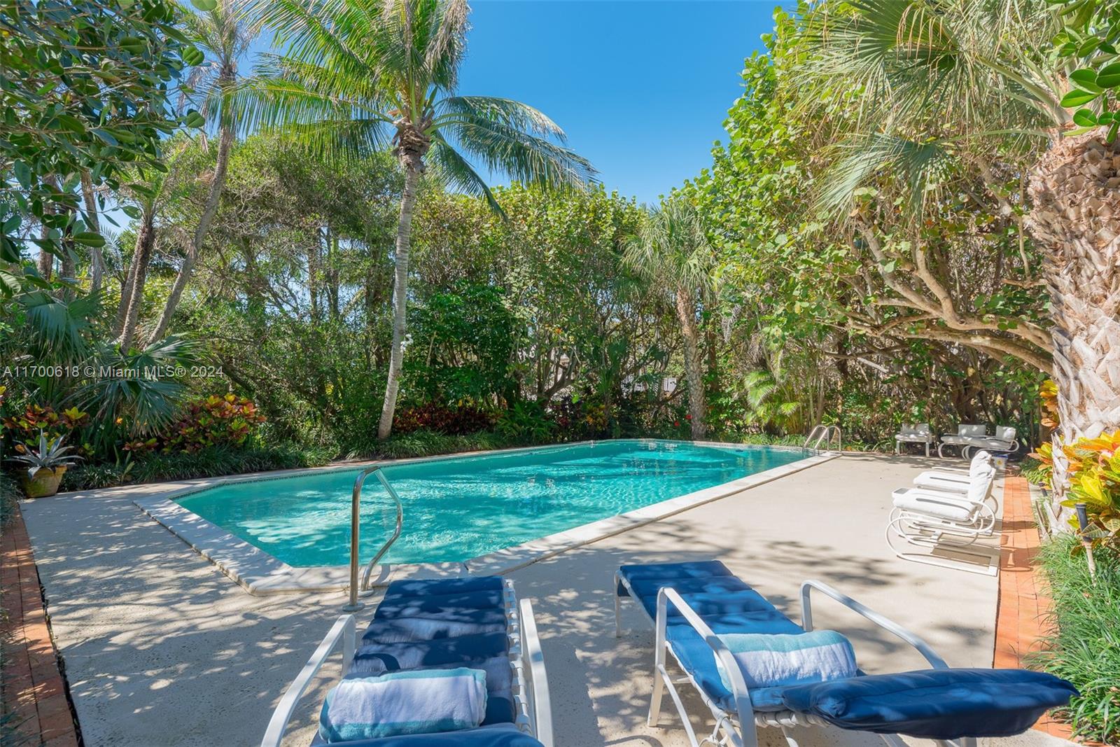 JUPITER ISLAND - Residential