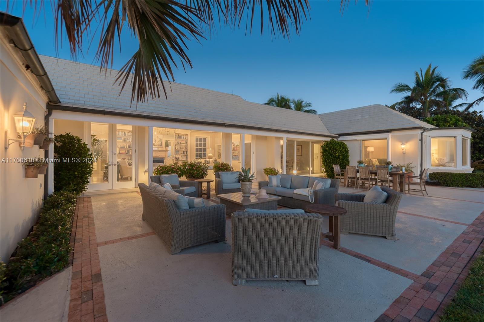 JUPITER ISLAND - Residential