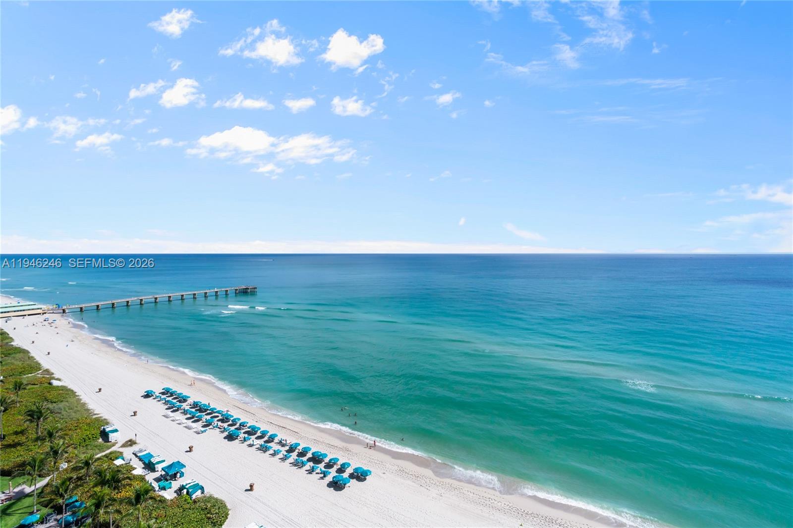 SAYAN CONDO - Residential