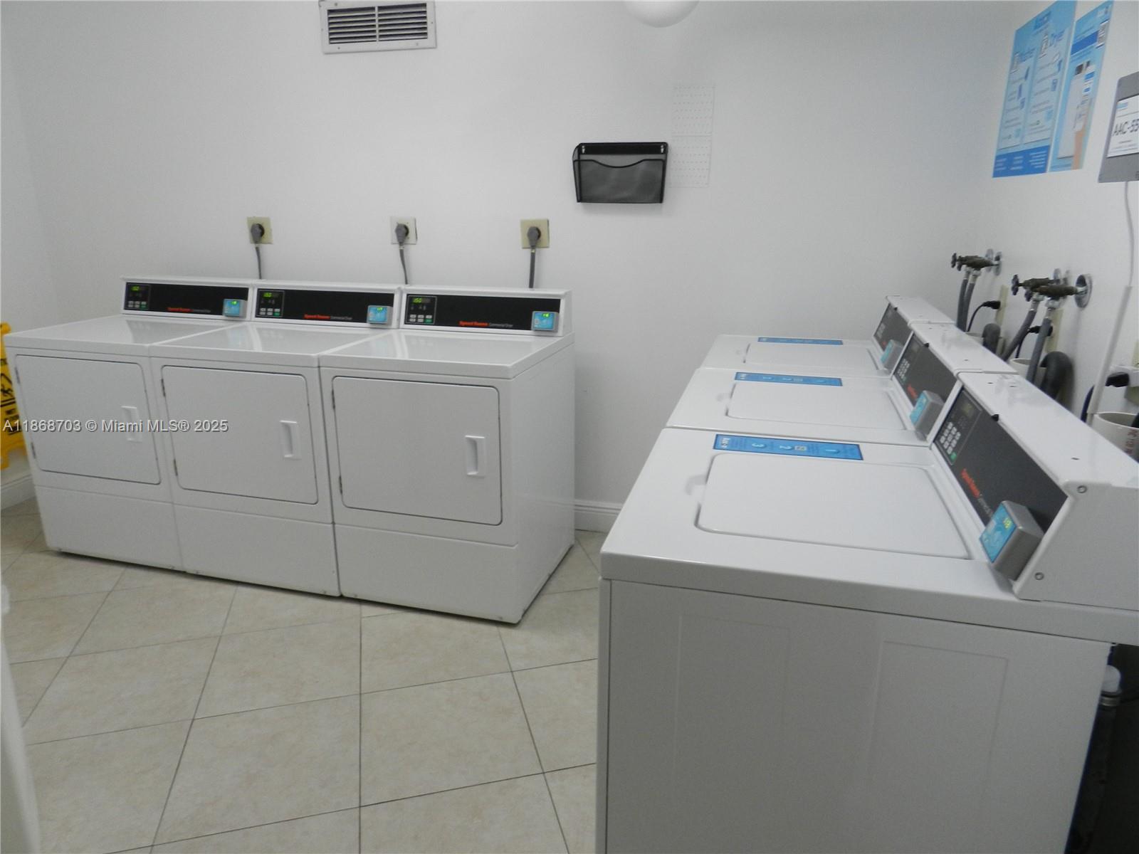 1200 Saint Charles Pl 509