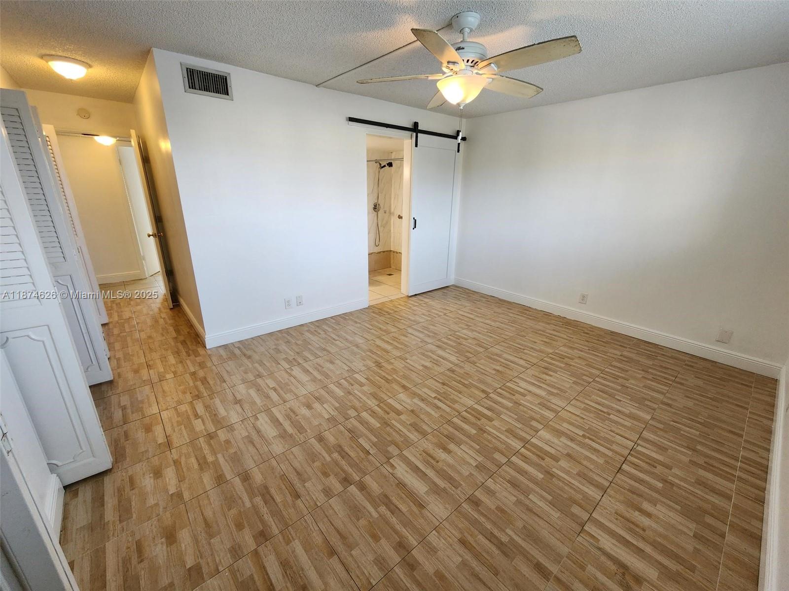 MEADOWBROOK LAKES CONDO - Residential