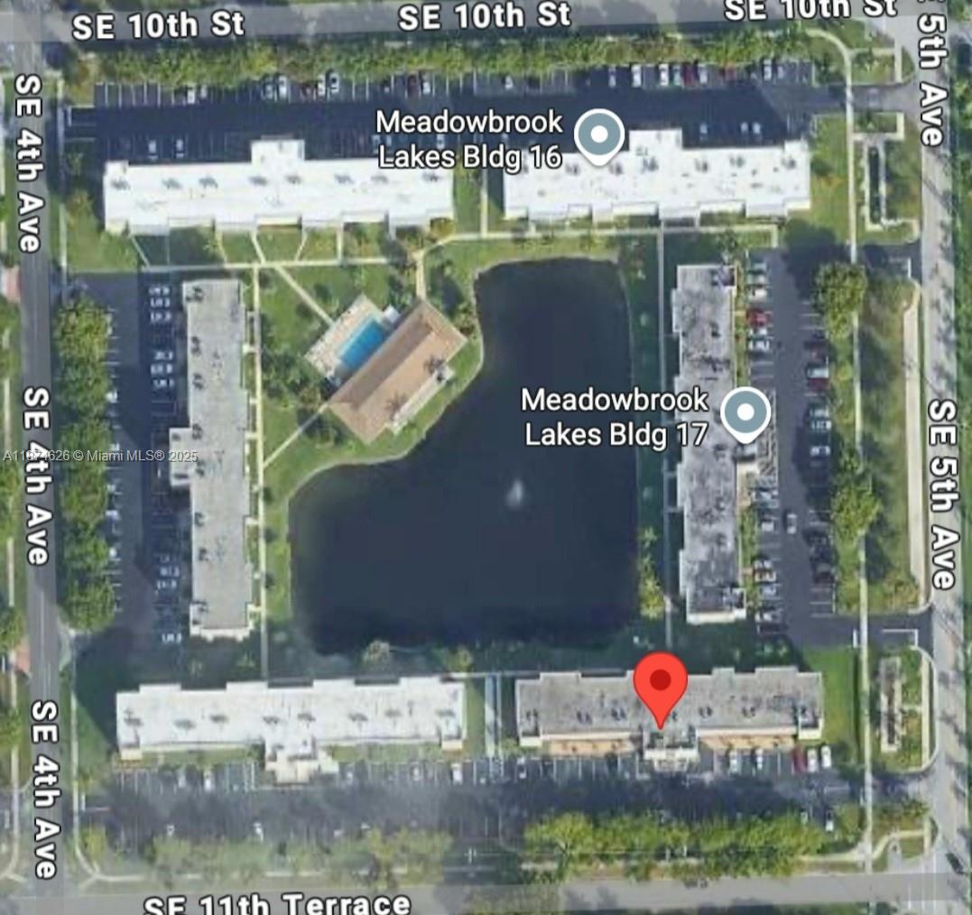 MEADOWBROOK LAKES CONDO - Residential