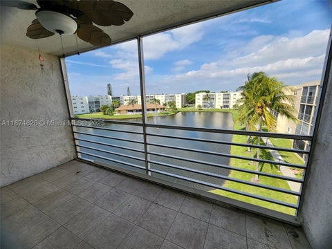 Photo of 425 SE 11th Ter #403, Dania Beach, FL 33004 (MLS # A11874626)