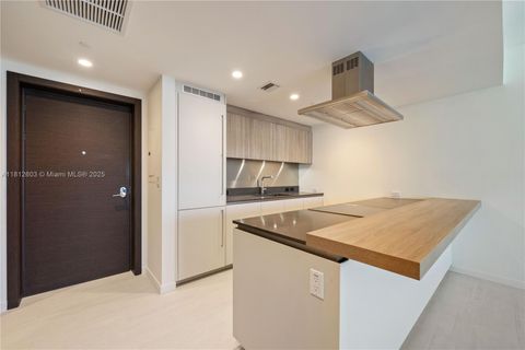 1000 Brickell Plz 3206 Miami FL 33131