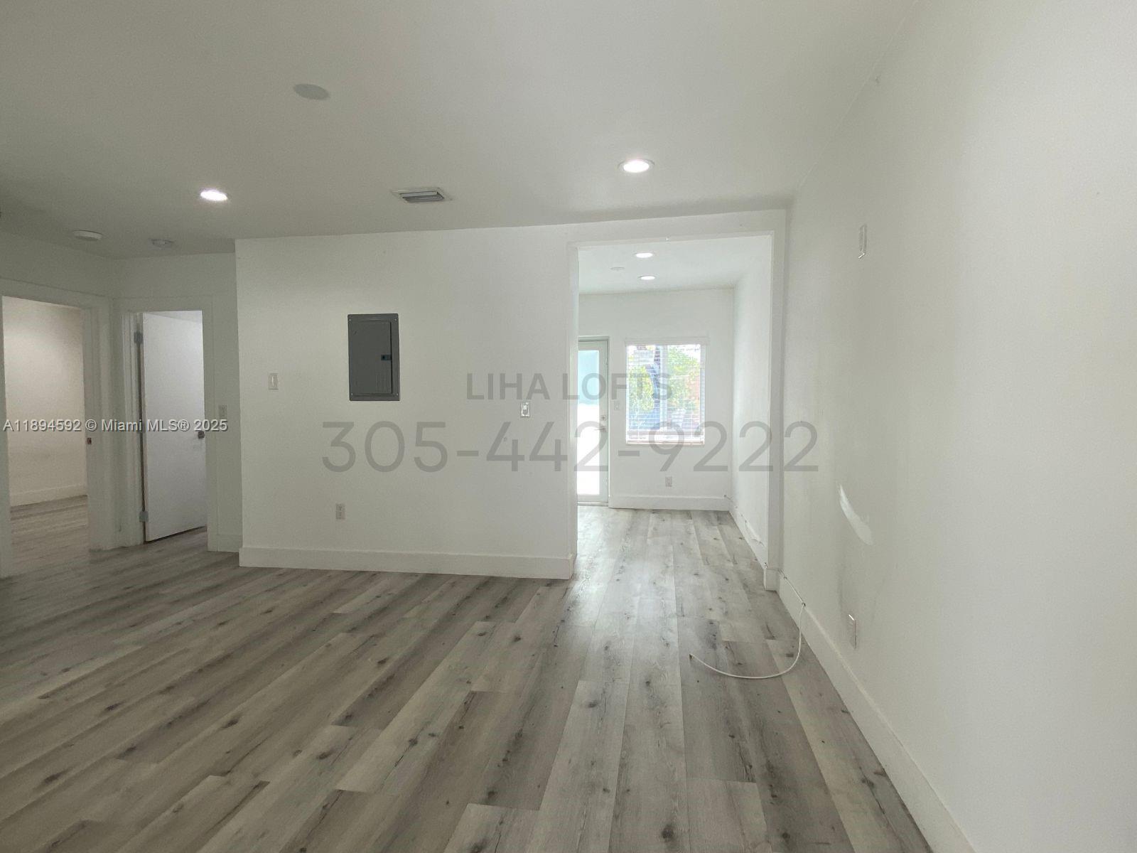LAWRENCE ESTATES LAND COS - Residential Lease