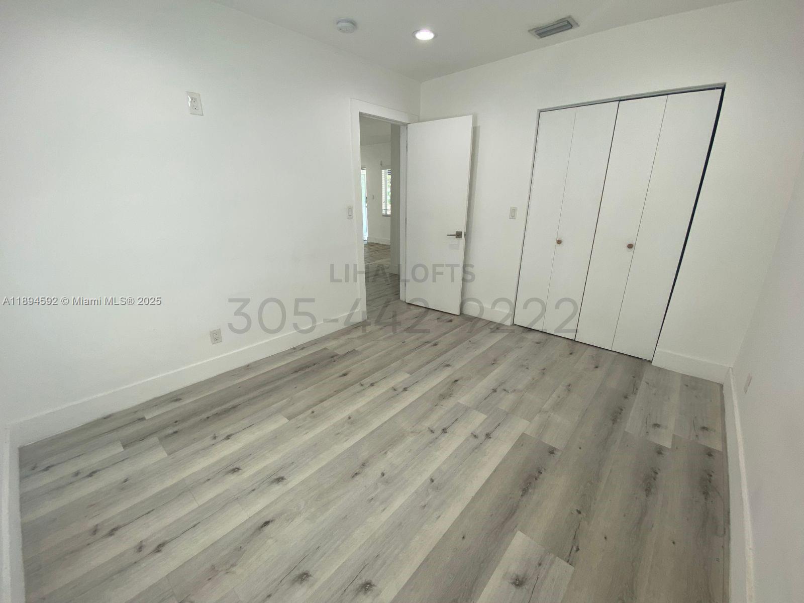 LAWRENCE ESTATES LAND COS - Residential Lease