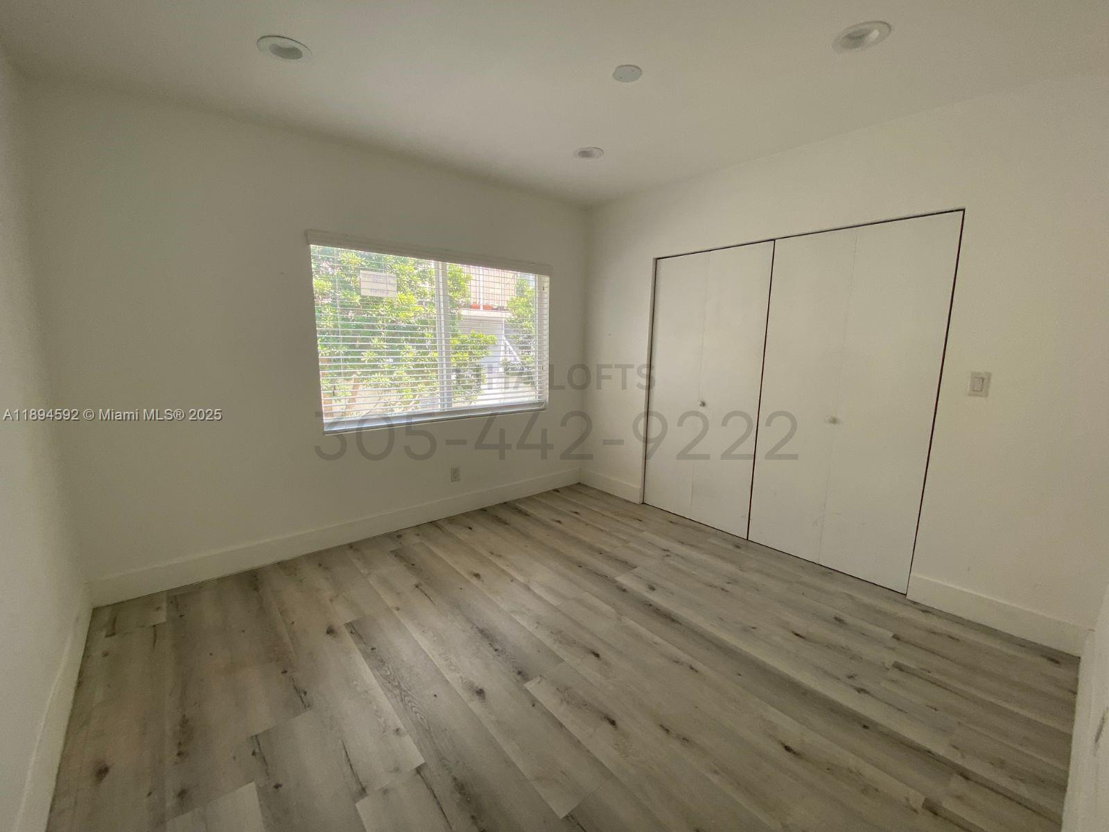 LAWRENCE ESTATES LAND COS - Residential Lease