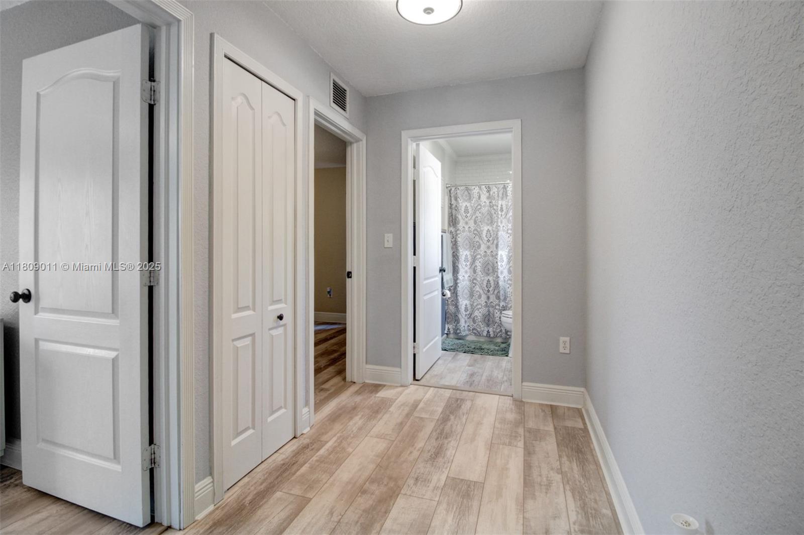 REDLANDS COVE - Residential