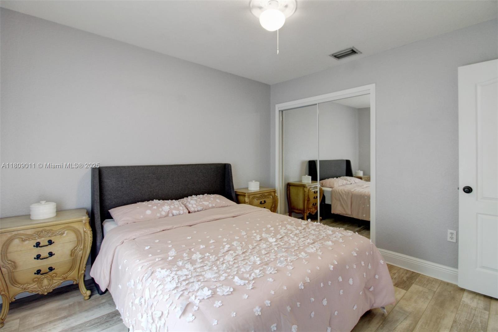 REDLANDS COVE - Residential