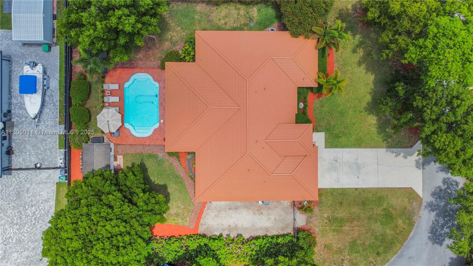 REDLANDS COVE - Residential