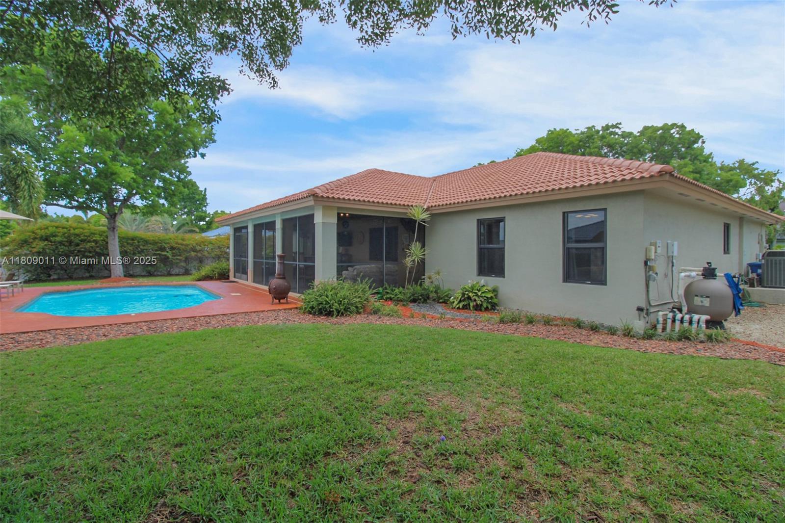 REDLANDS COVE - Residential