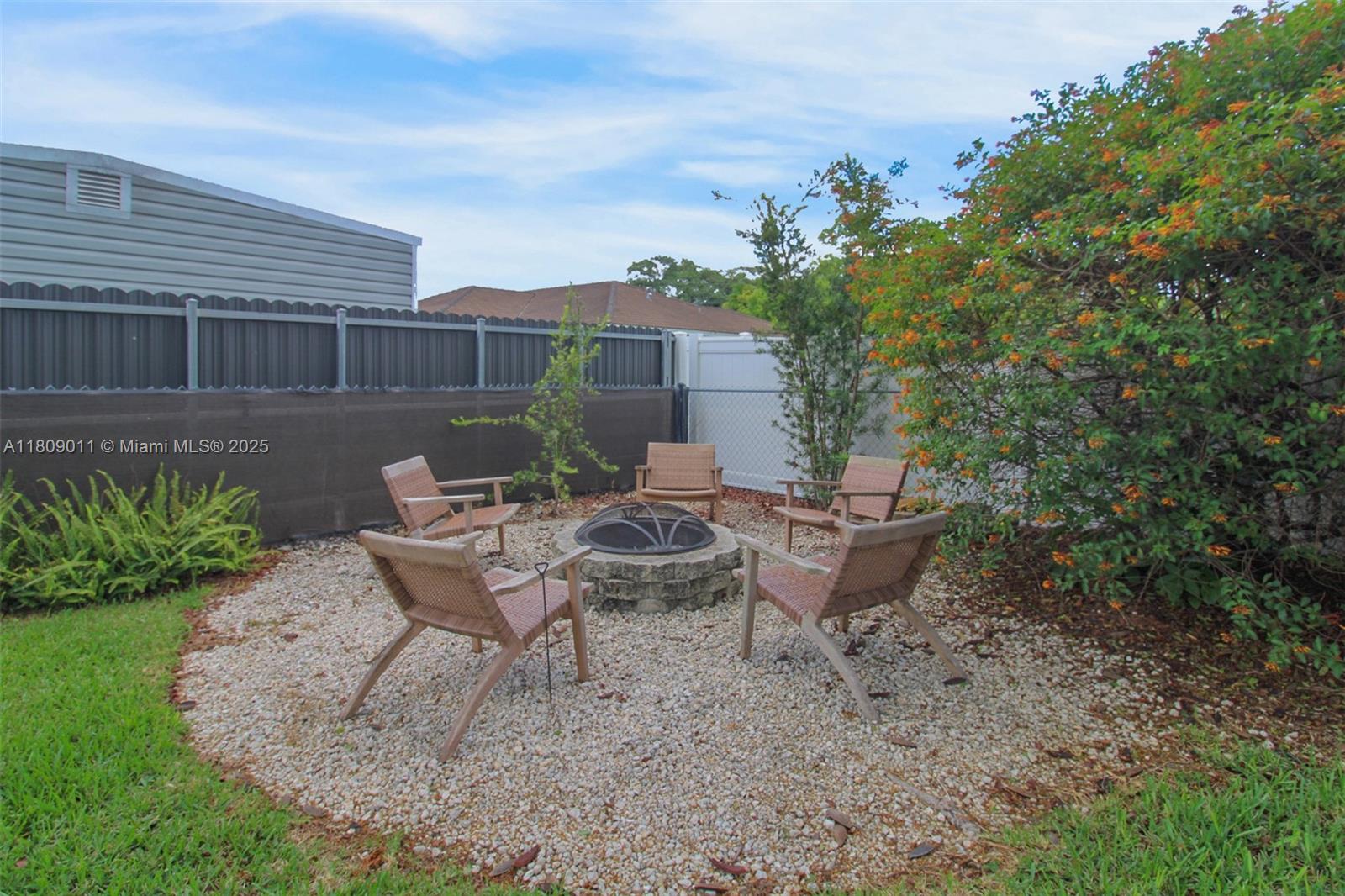 REDLANDS COVE - Residential