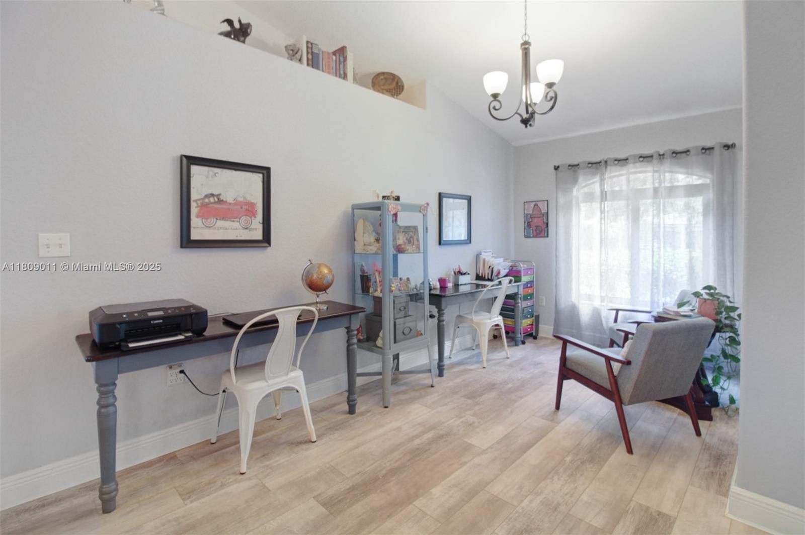 REDLANDS COVE - Residential