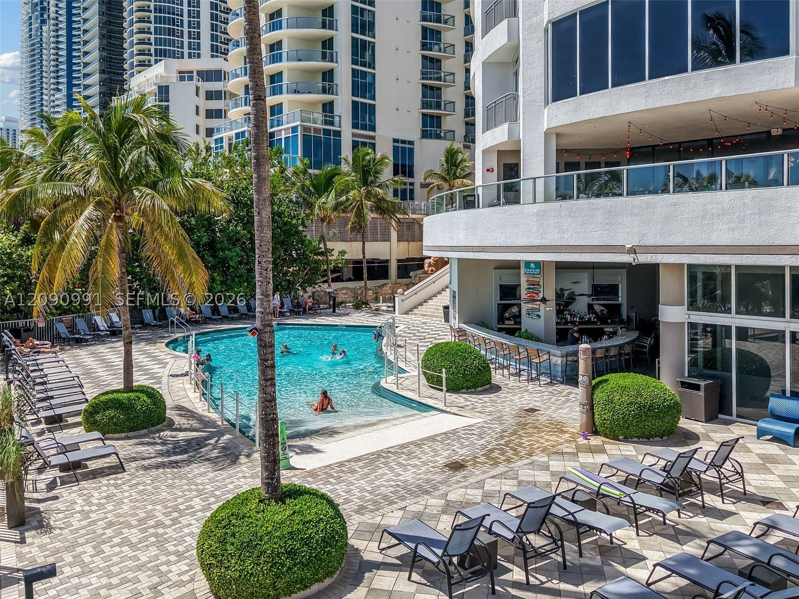 17375 Collins Ave 2305