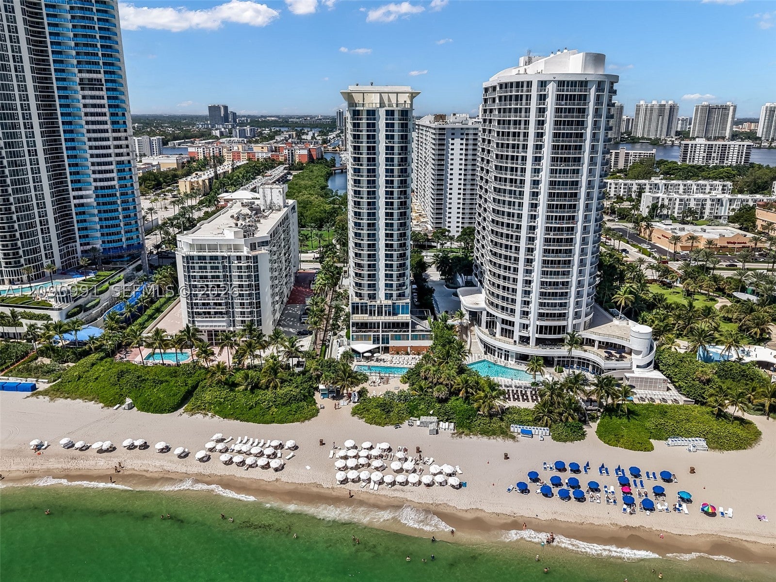 17375 Collins Ave 2305