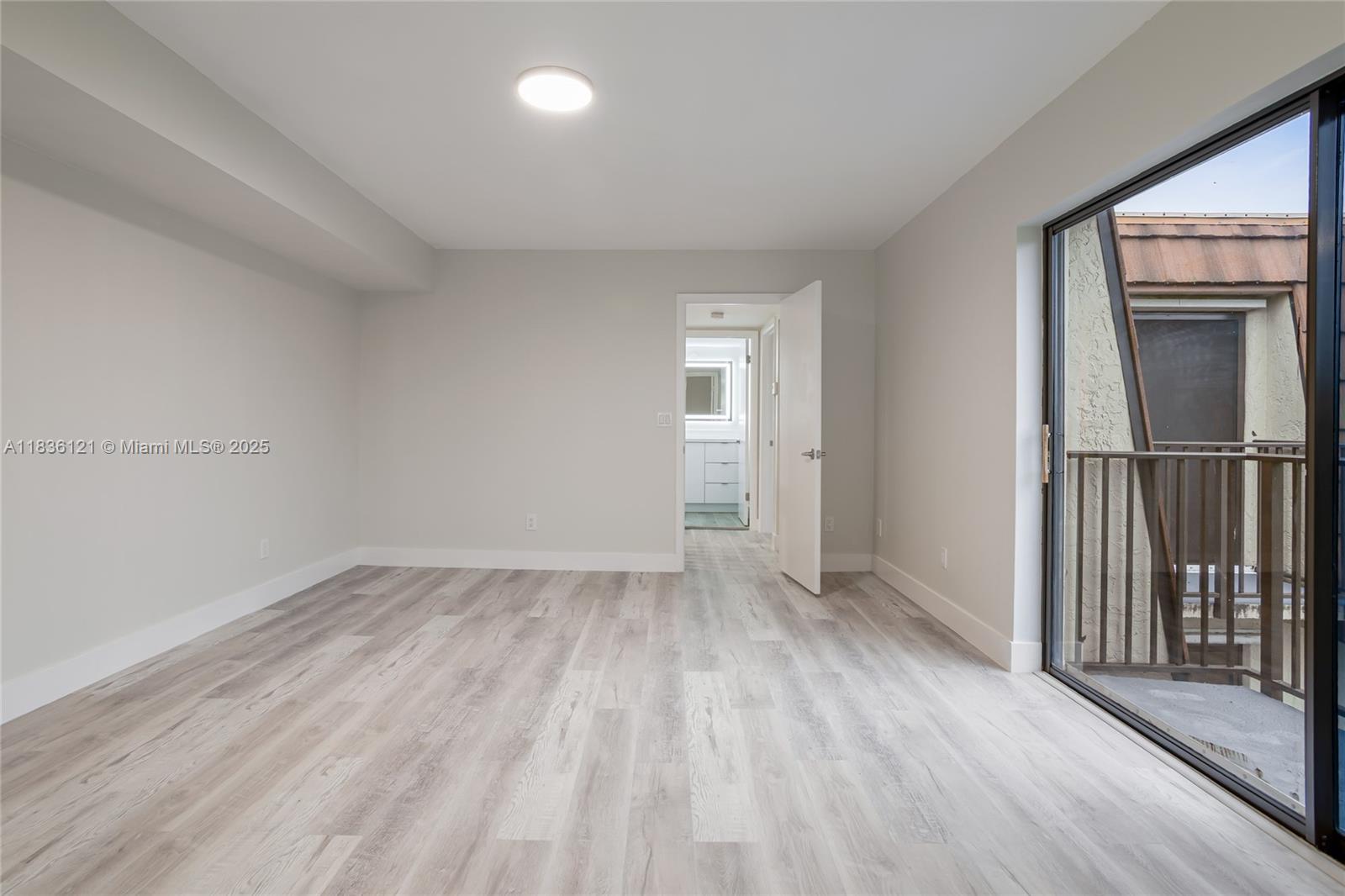 C H E ACRES - Residential