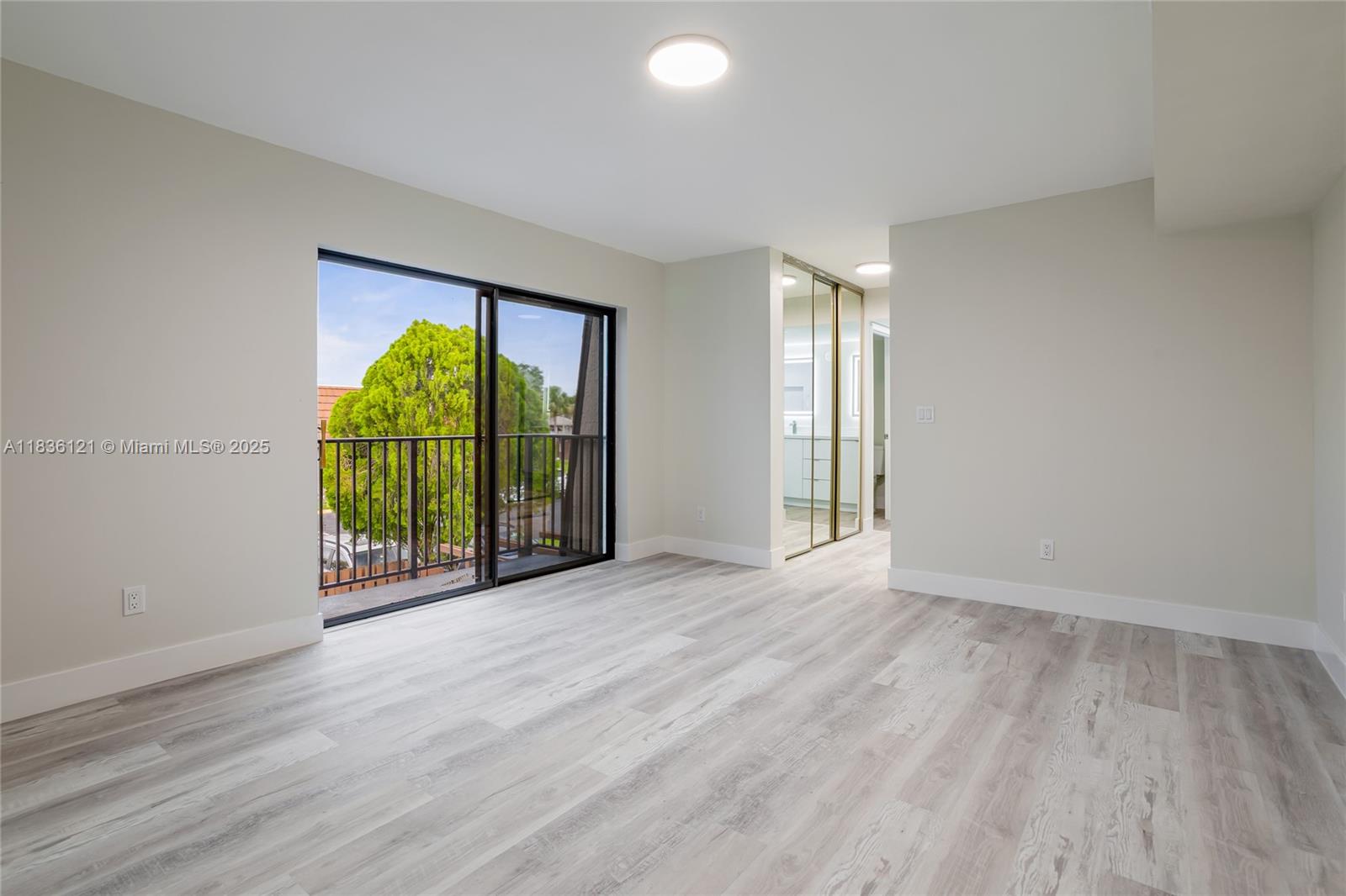 C H E ACRES - Residential