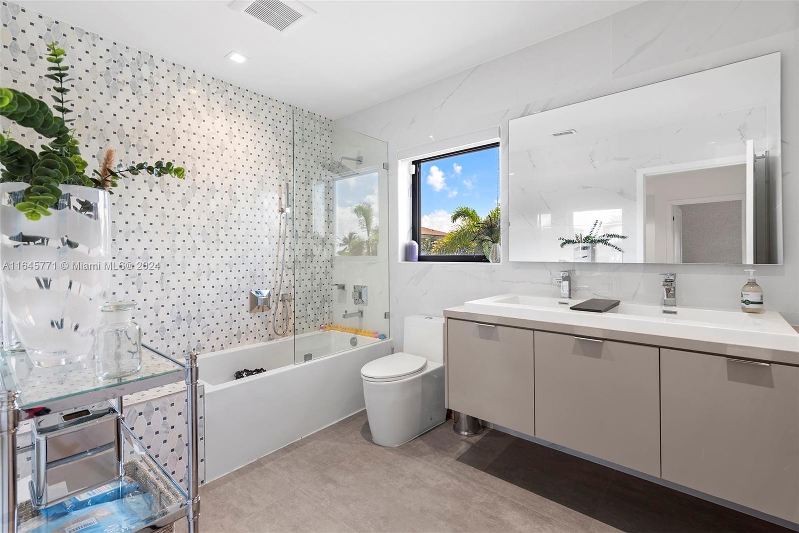 CORAL BAY SEC D - Residential