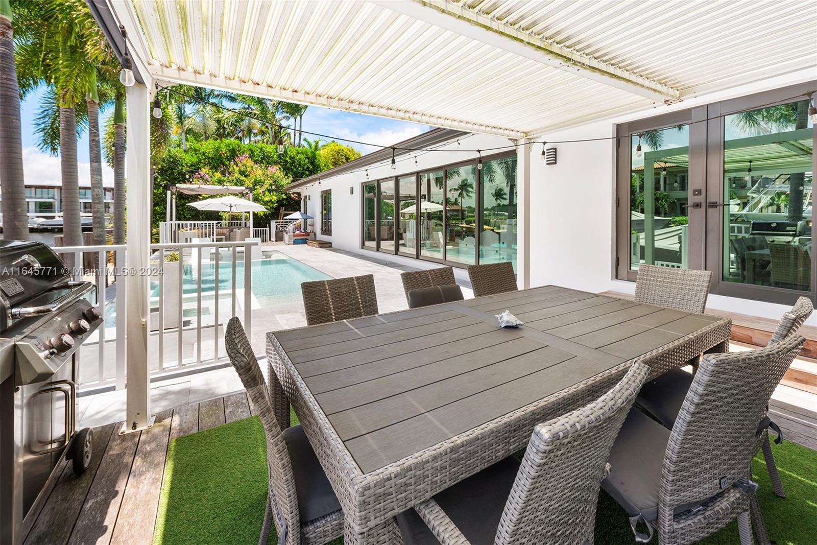 CORAL BAY SEC D - Residential