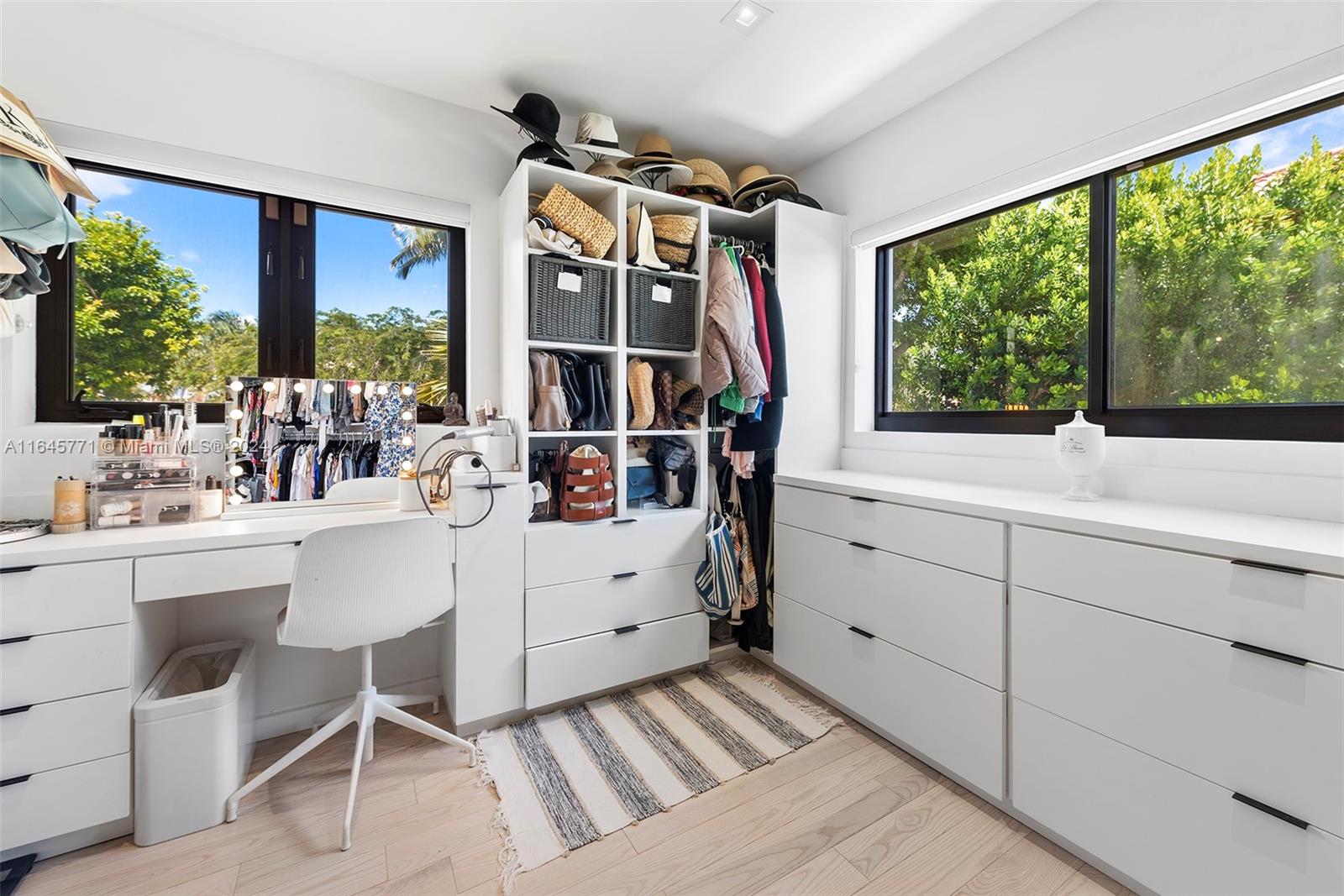 CORAL BAY SEC D - Residential