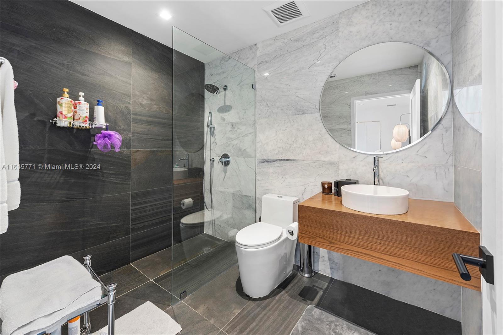 CORAL BAY SEC D - Residential