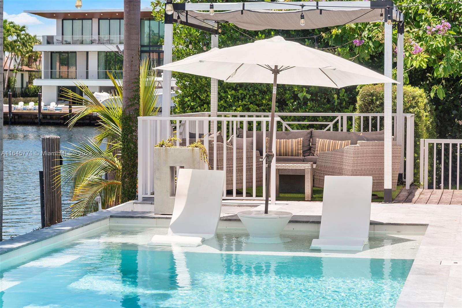 CORAL BAY SEC D - Residential