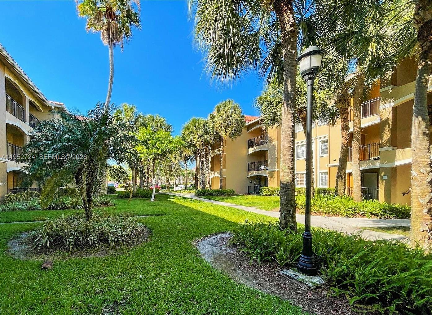 MARQUESA CONDO - Residential