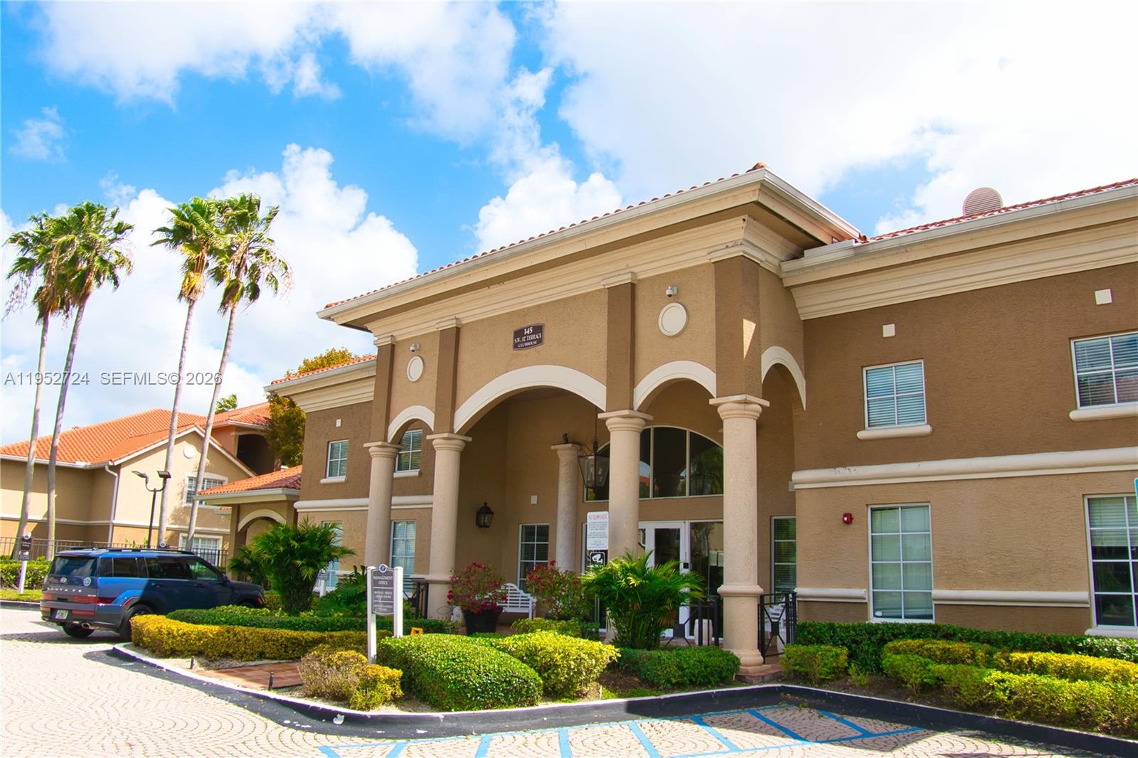 MARQUESA CONDO - Residential