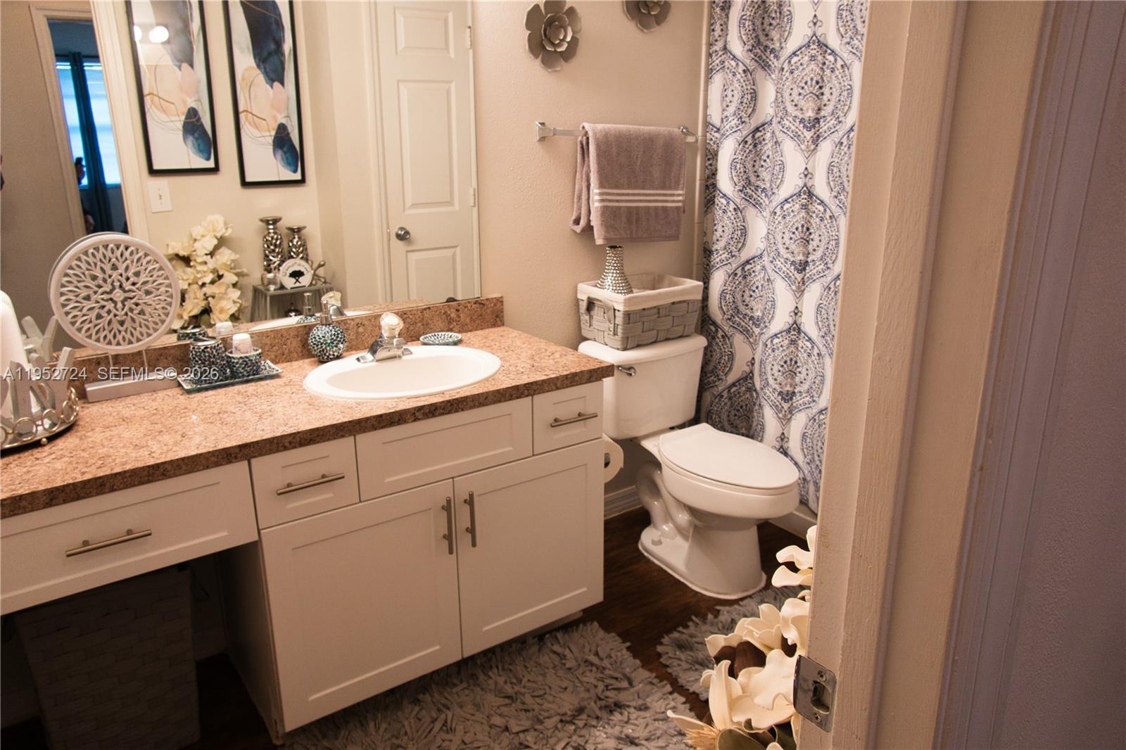 MARQUESA CONDO - Residential