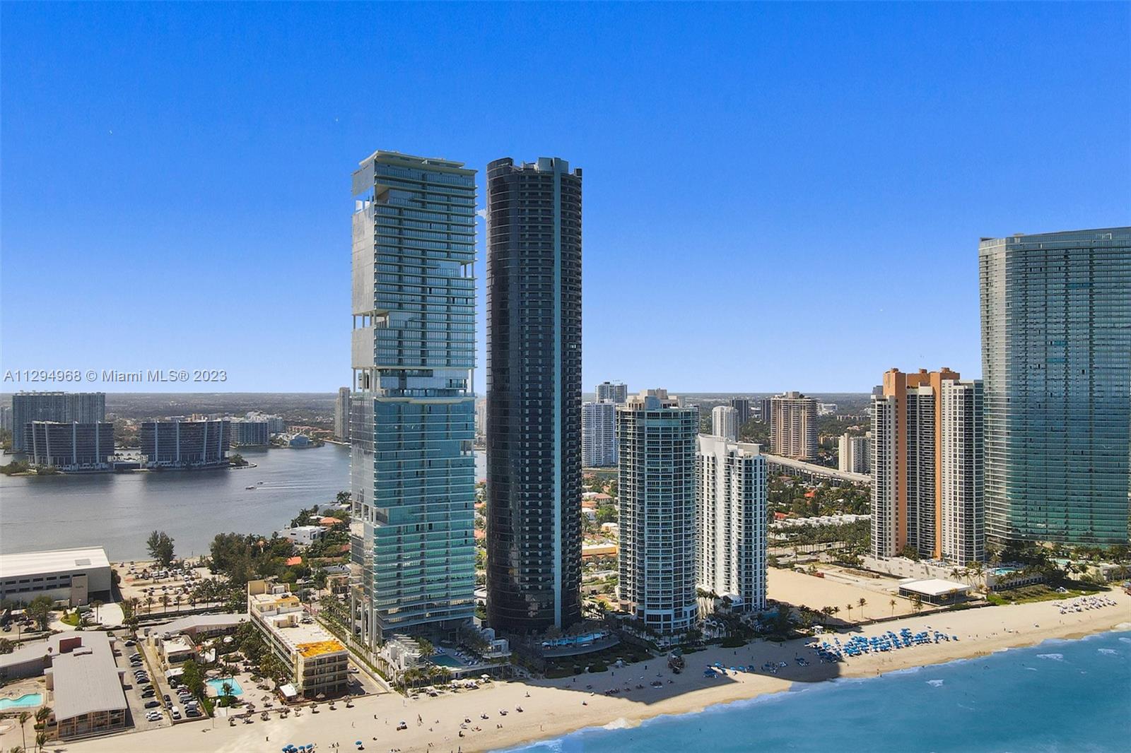 18555 COLLINS AVENUE COND - Residential