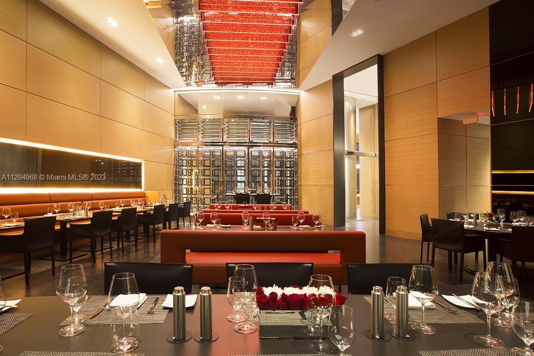 18555 COLLINS AVENUE COND - Residential