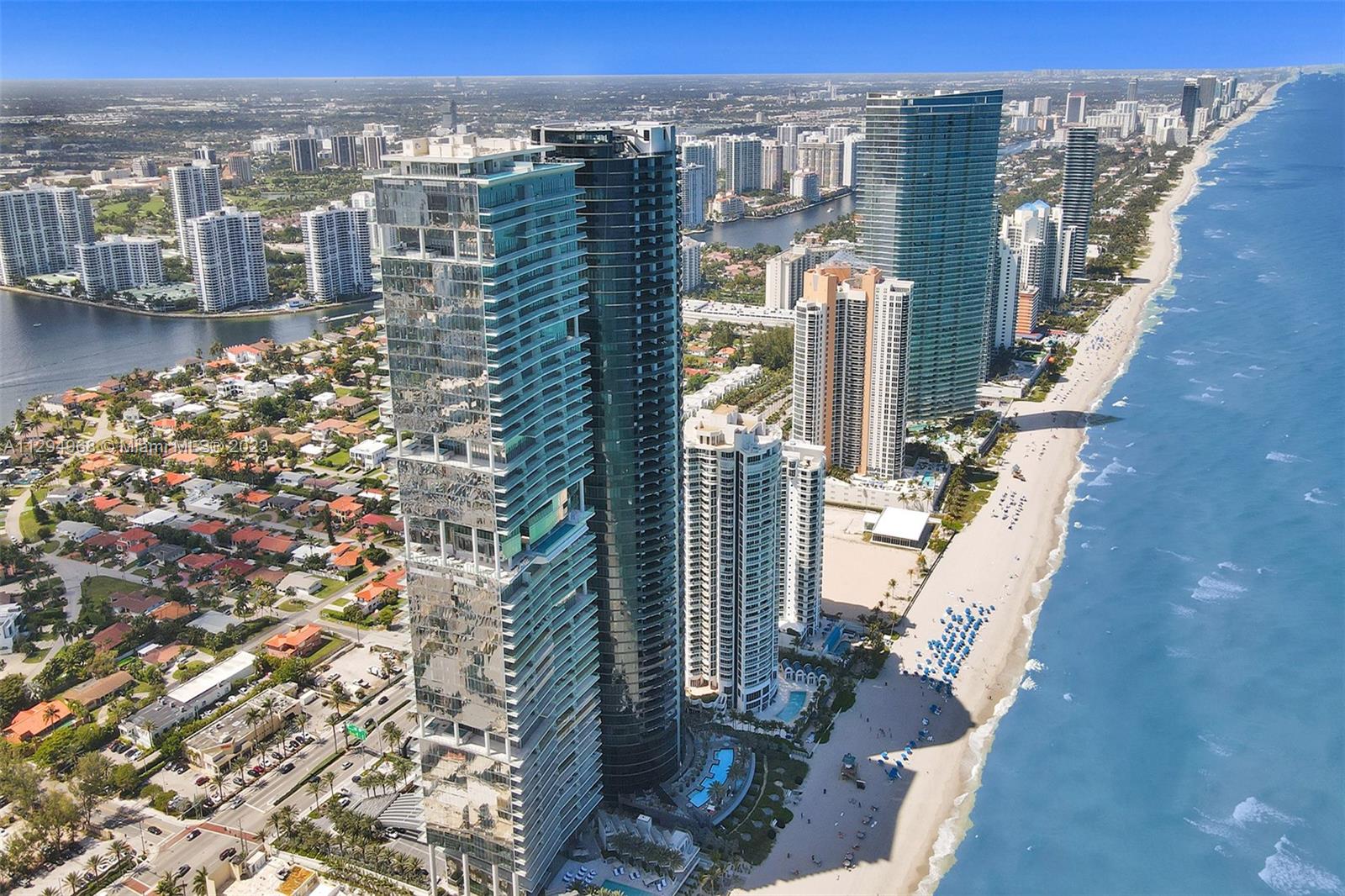 18555 COLLINS AVENUE COND - Residential