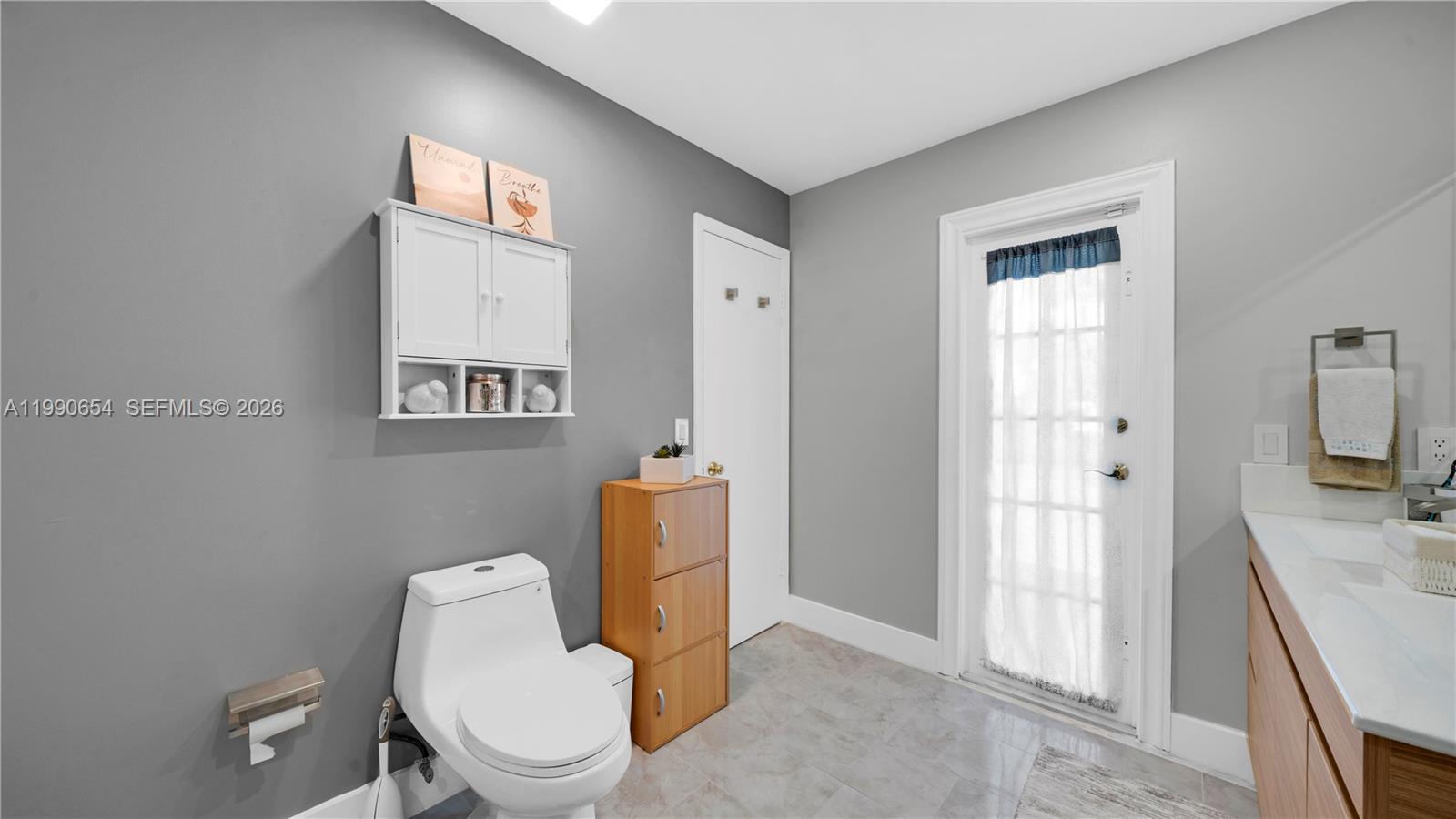 OAKWOOD AT THE HAMMOCKS - Residential