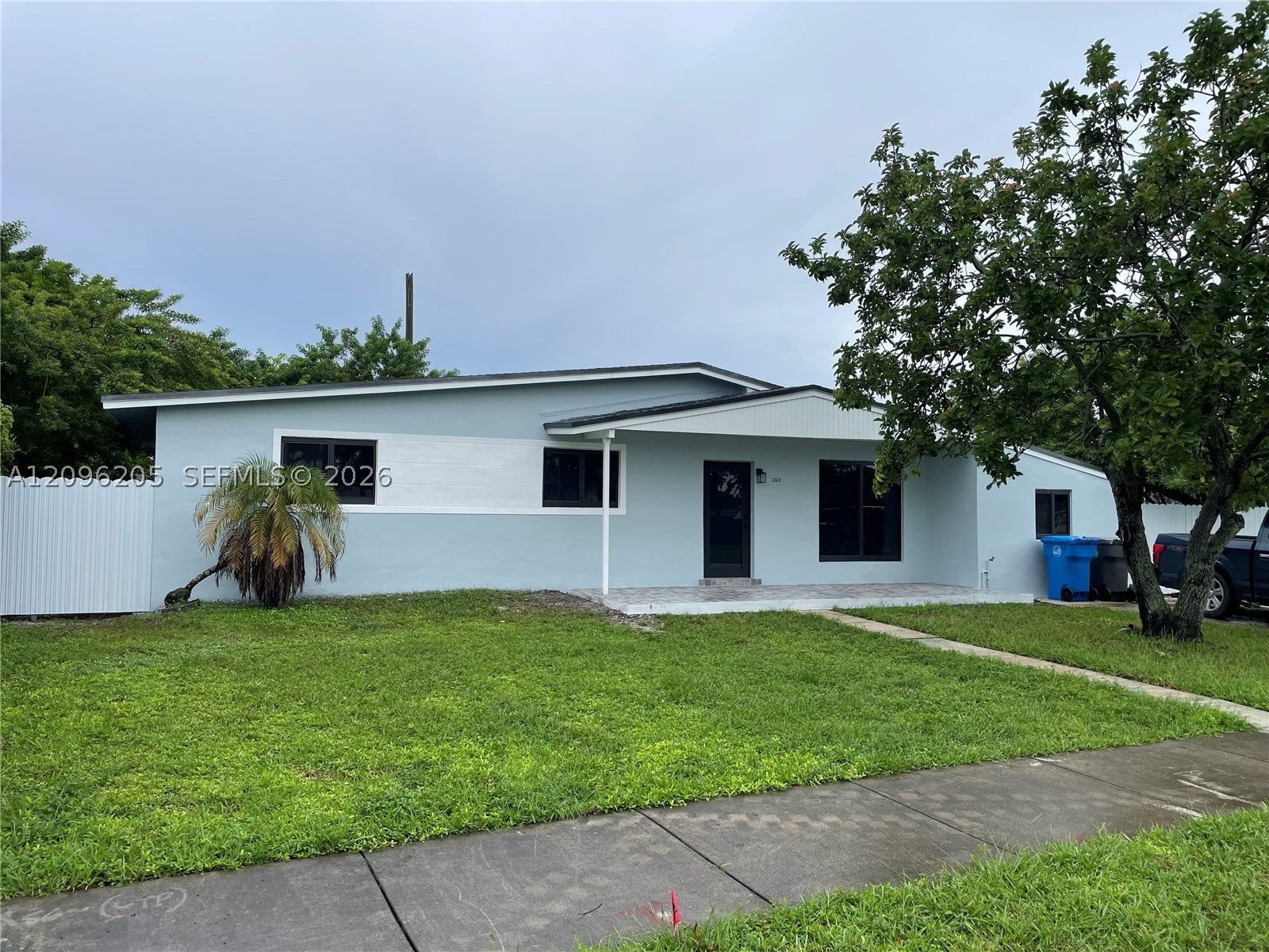 3720 SW 32nd St