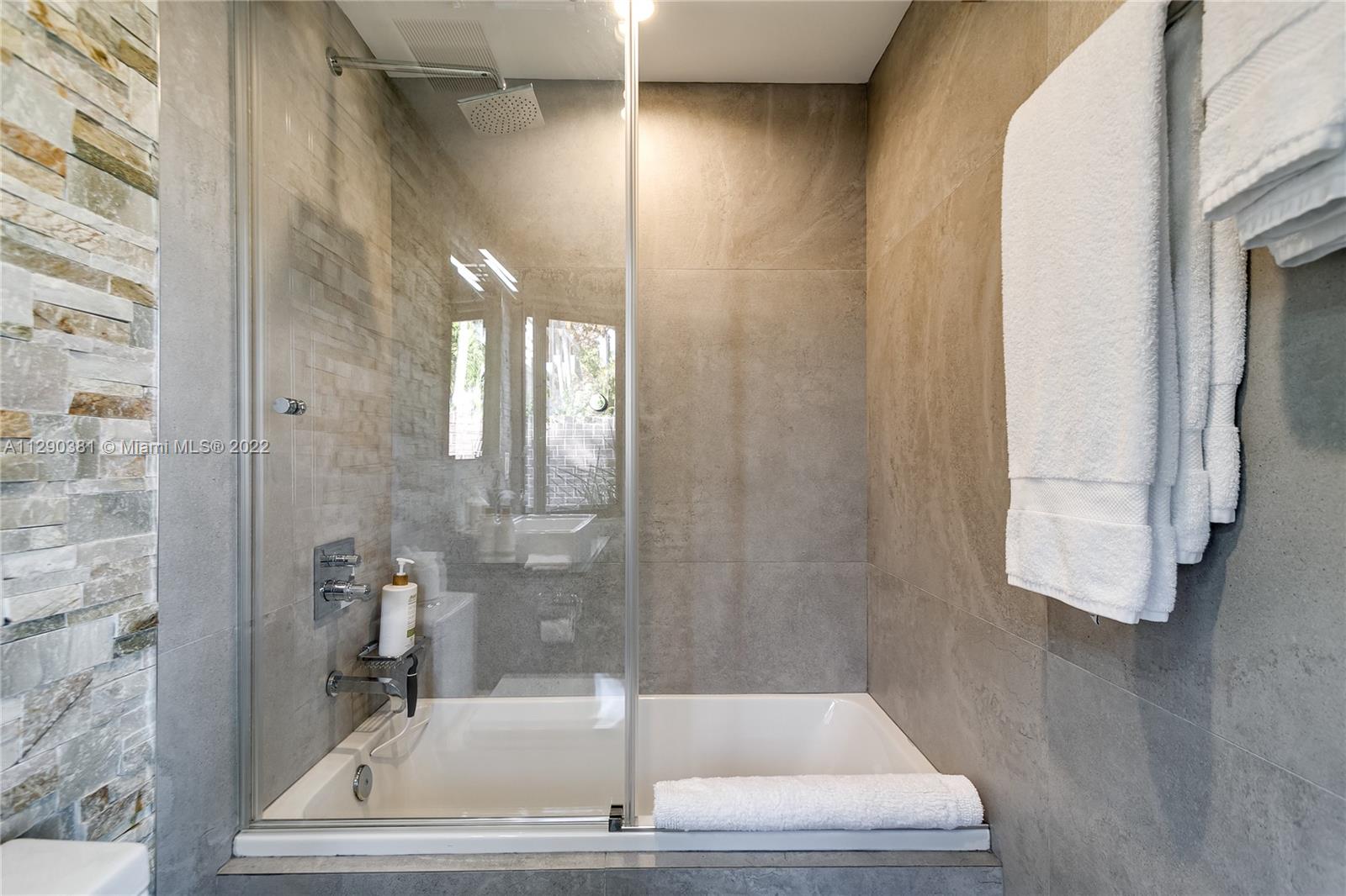 CORAL RIDGE - Residential