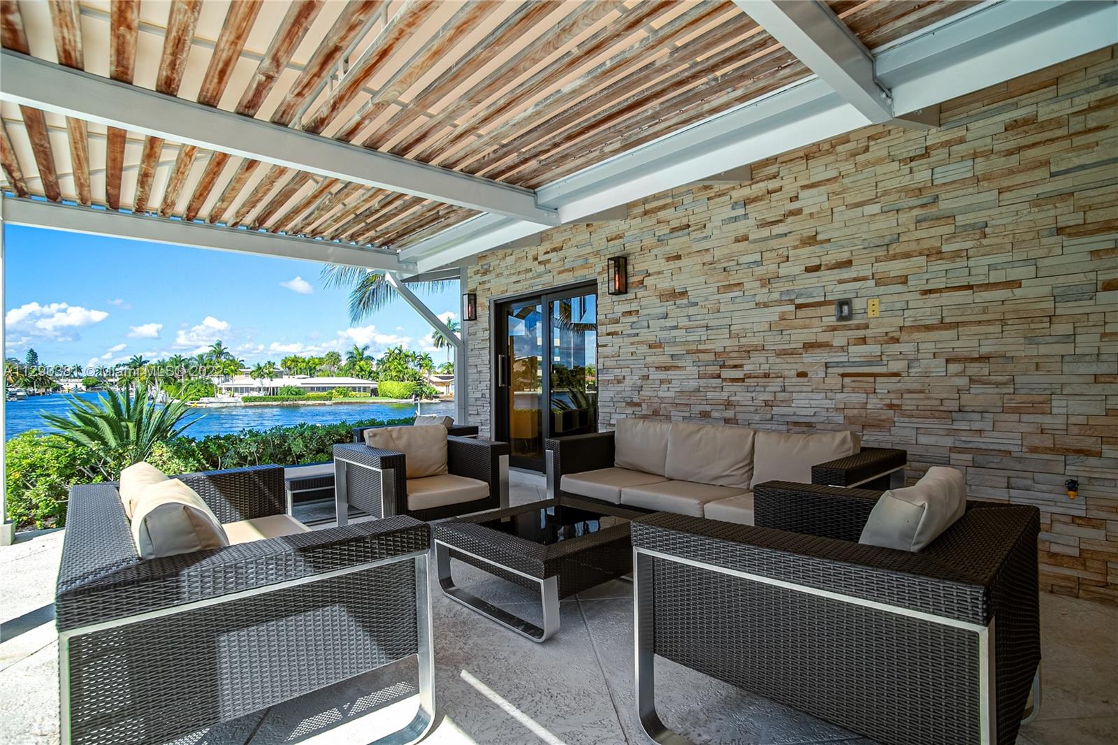 CORAL RIDGE - Residential