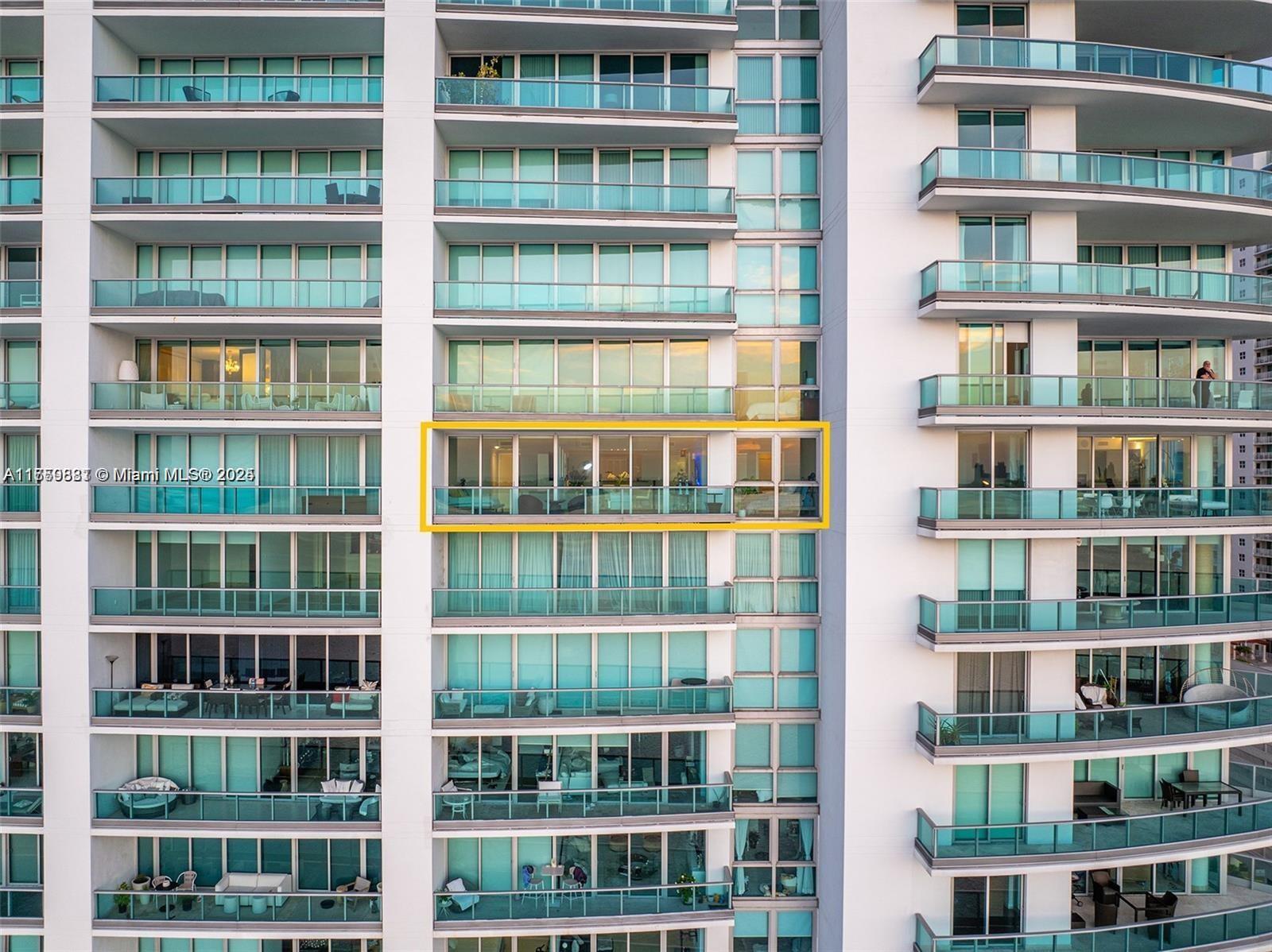 JADE RESIDENCES AT BRICKE - Residential Lease