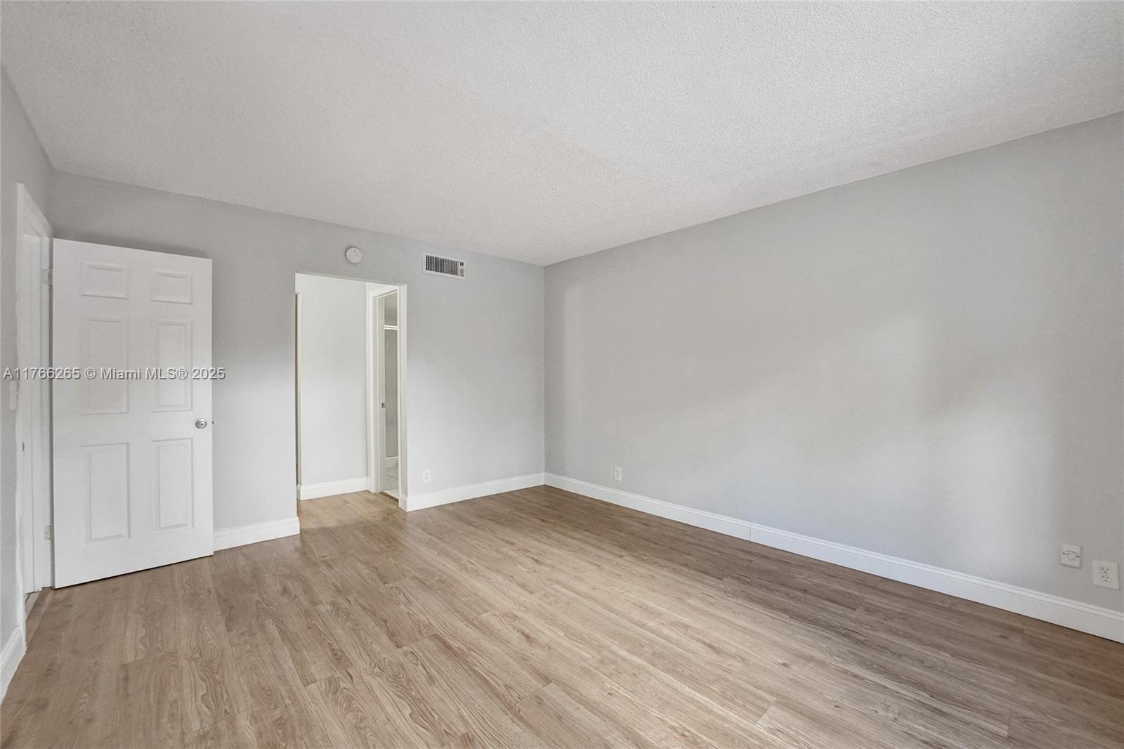 CEDAR BREEZE CONDO - Residential